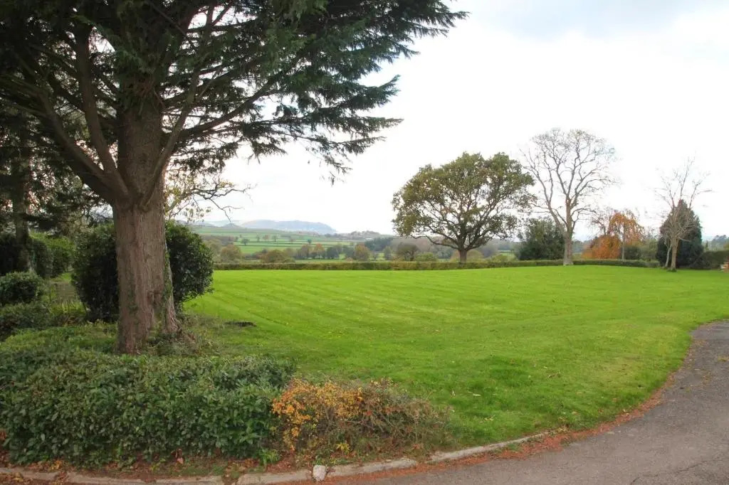 The Bramleys Old Cleeve