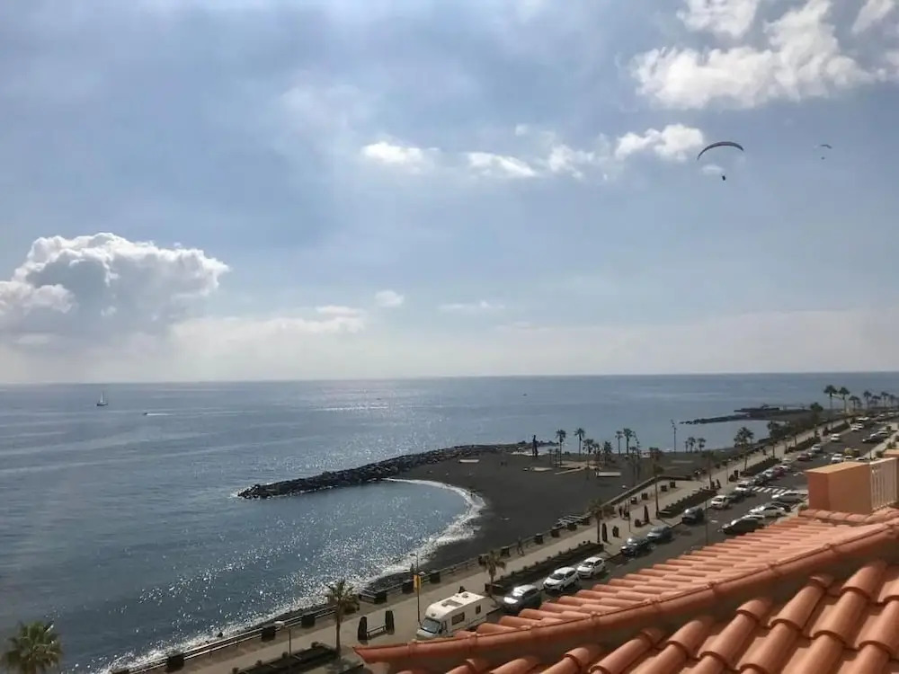 The Cozy Corner Apartment, Primera Línea con Vistas al Mar
