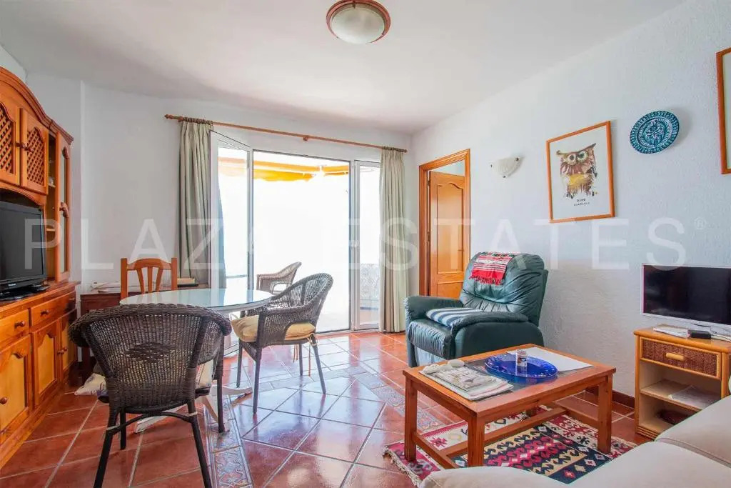Apartamento en Edificio Torresol, 1ª linea de playa en Nerja