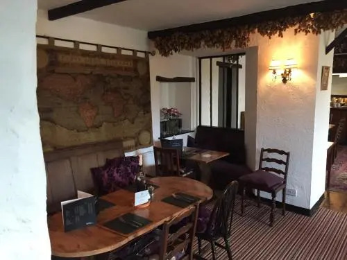 The Crown Country Inn
