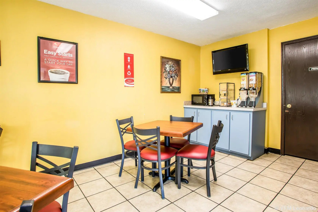 Econo Lodge near Missouri University of Science and Technology