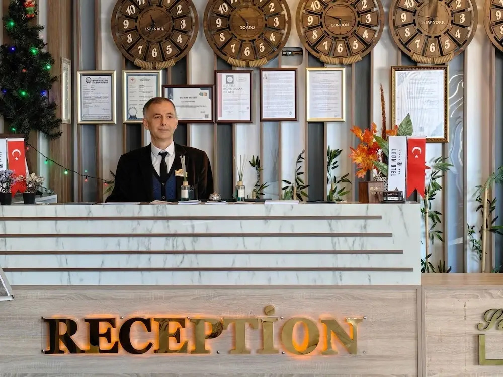 SiVAS LEON OTEL