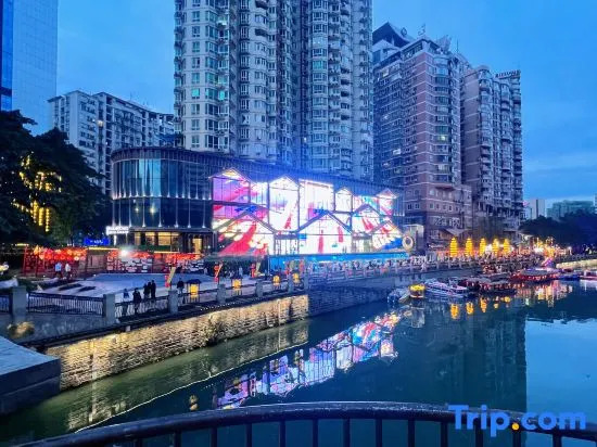 Kuanrong Suites Hotel (taiguli store, Chunxi Road, Chengdu)