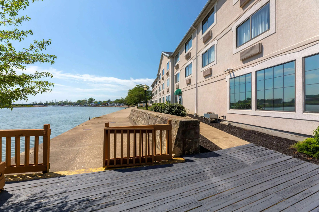Comfort Inn Rivers Edge