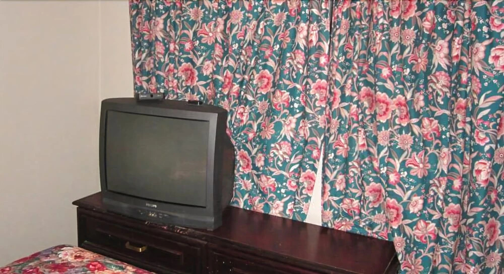 Crestwood Motel