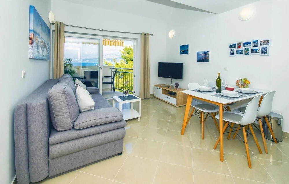 Stunning Apartment in Postira With 1 Bedrooms and Wifi