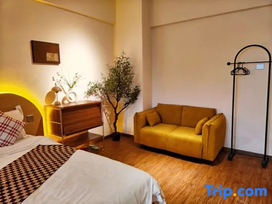 Nanning Yuanye Qu River View Homestay