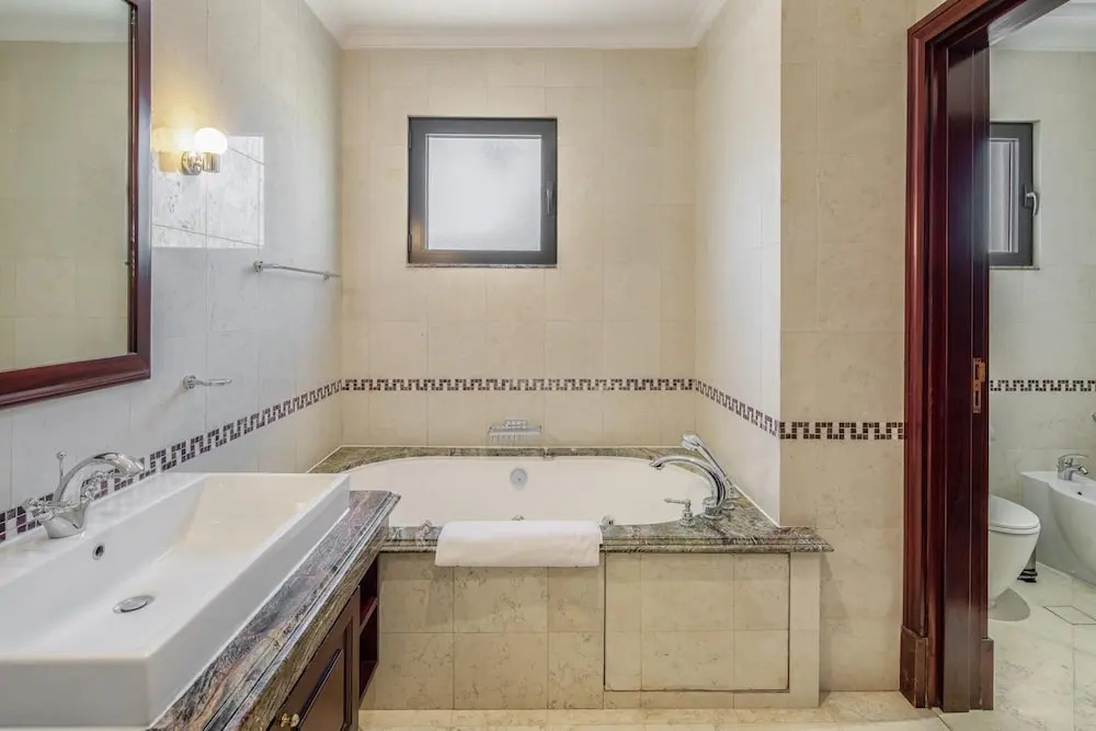 Prvt Pool Beach in Luxury Palm Jumeirah Villa