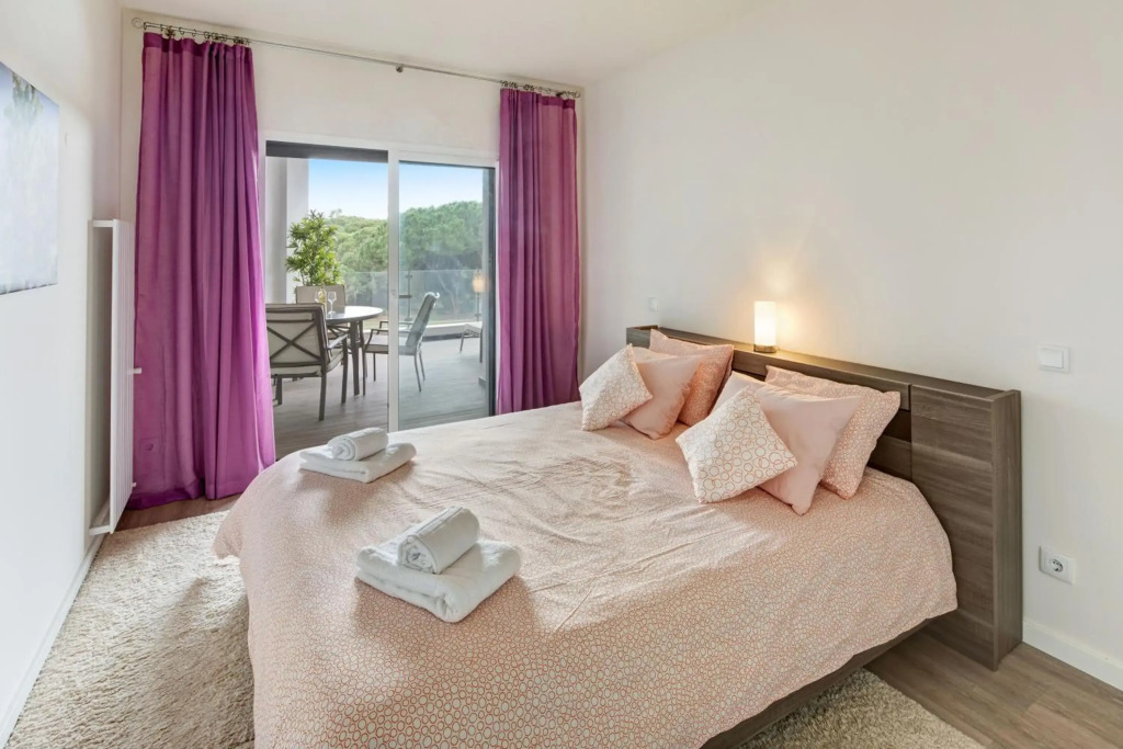 Luxurious T2 apartment, Olhos Dagua