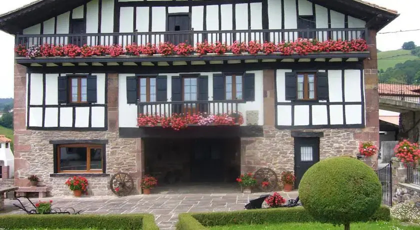 Casa Rural Iribarrenea