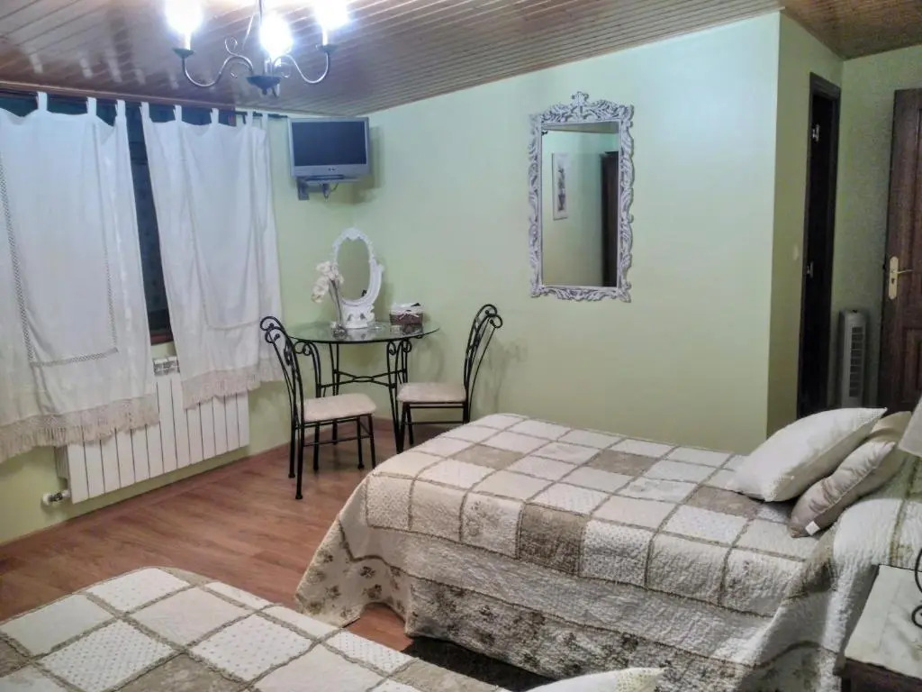 Casa Rural Os Carballos
