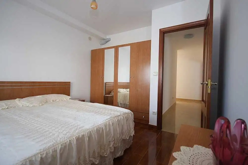 102118 -  House in Carnota