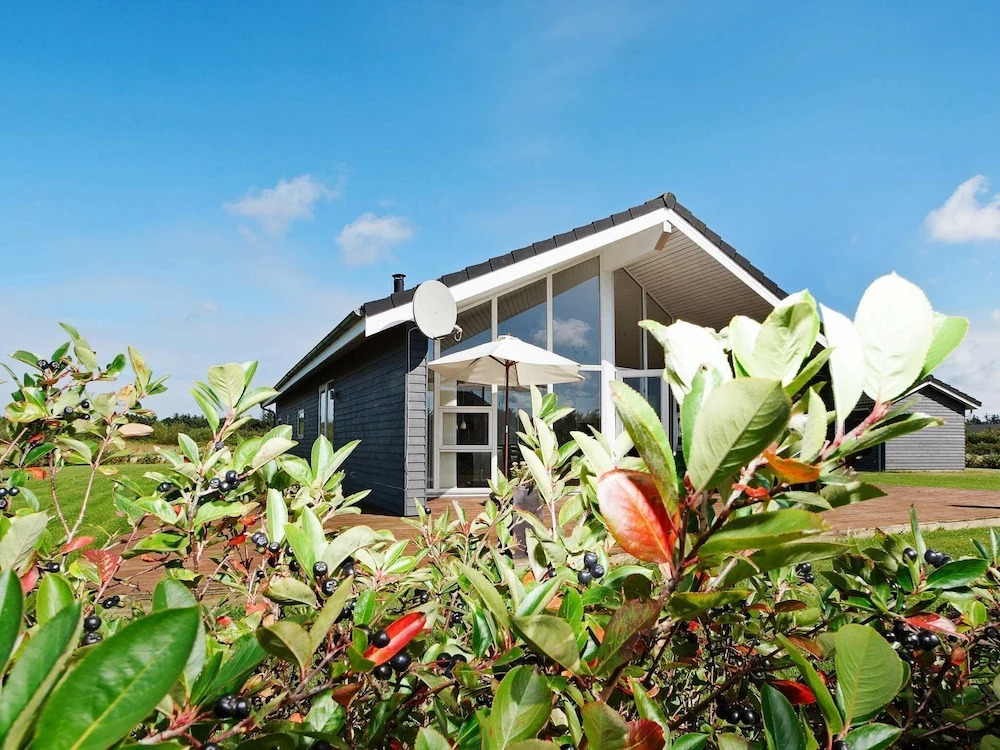 Spacious Holiday Home in Hemmet With Relaxing Whirlpool