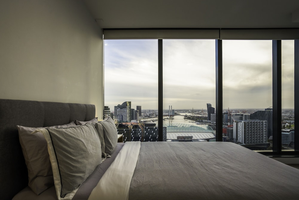 Luxury 2B2B Marvelous View Central Location