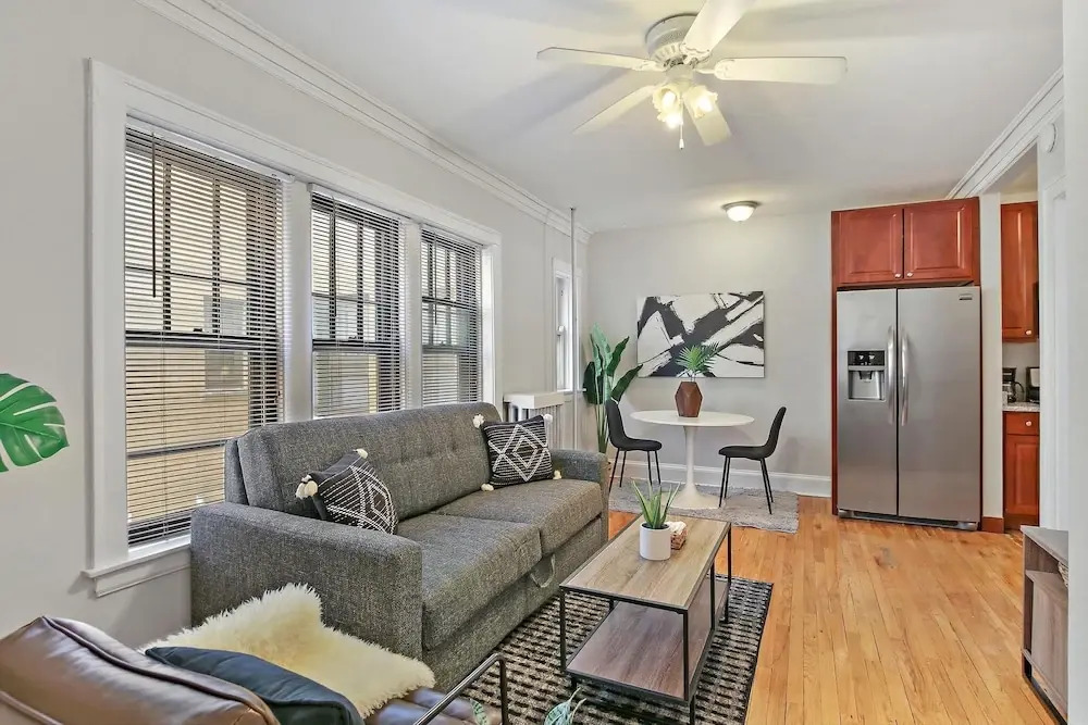 Homey 1BR - Eastwood 2S