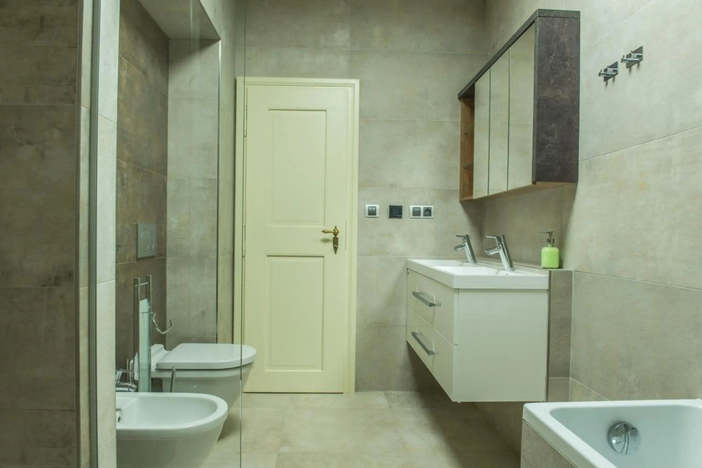 Exclusive 3 Bedroom Top-Notch Flat, GREAT LOCATION