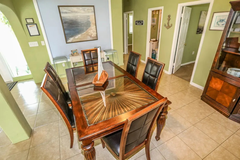 5670 Williams Dr. - M