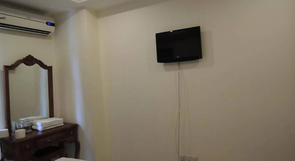 Golden View Hotel