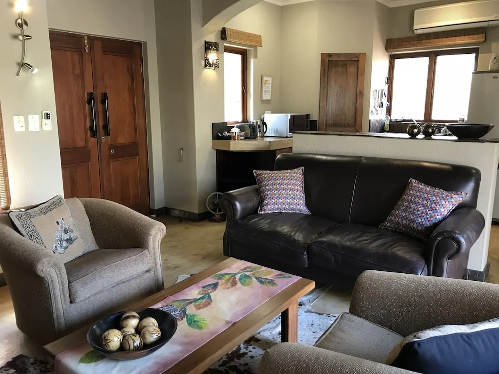15 Raptors Lodge
