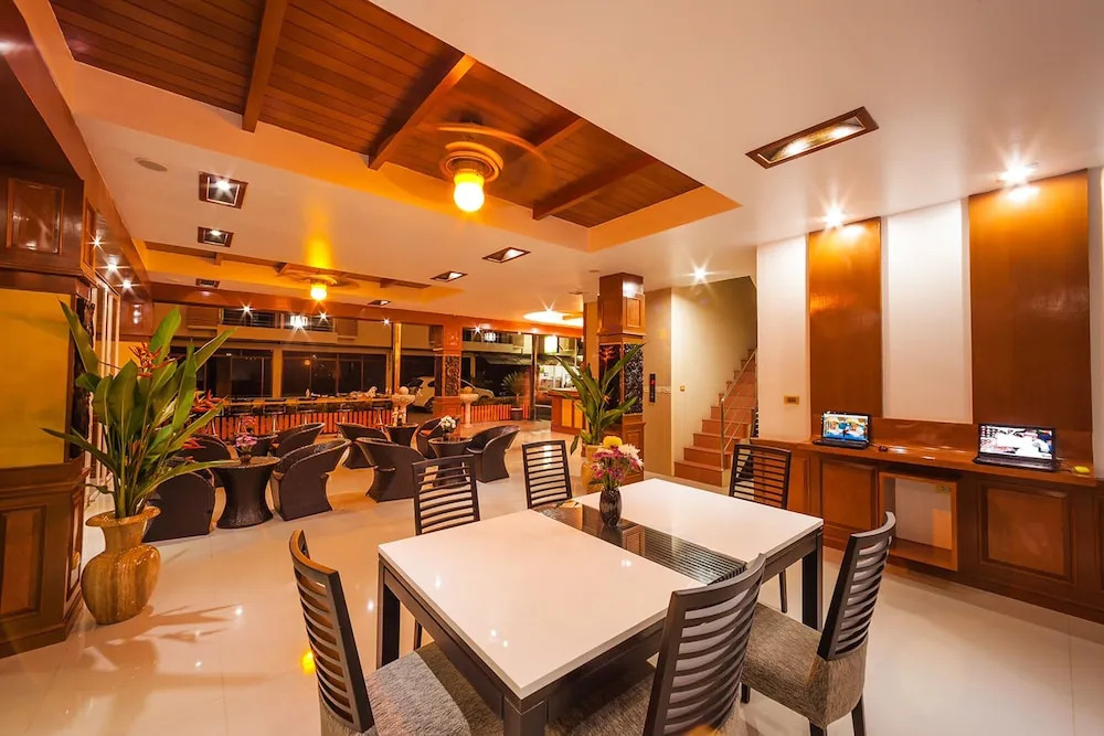 Million Patong Beach Resort