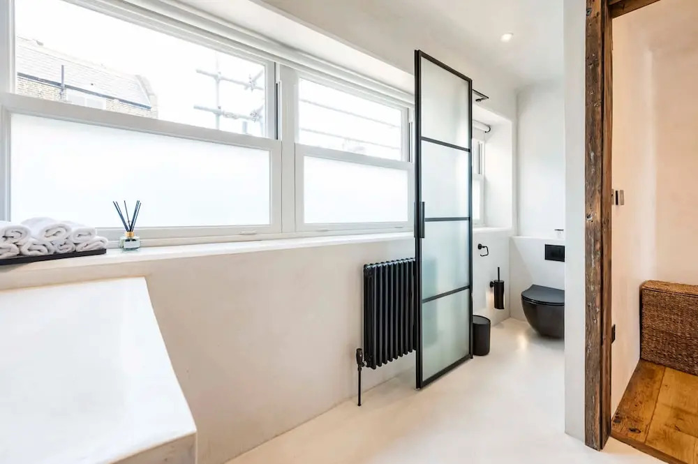 Long Term Stay- Notting Hill by Out of Office Lifestyle