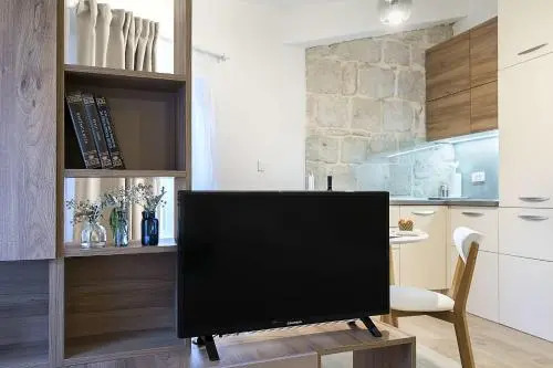 Studio Apartments Petar in old part of town