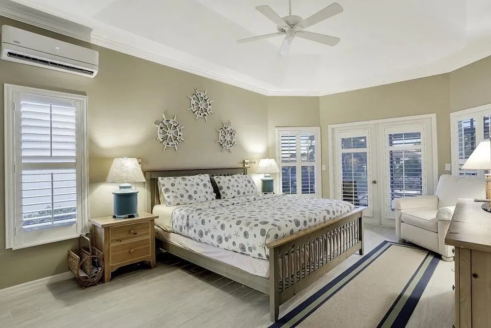 Elm Ct. 830 Marco Island Vacation Rental 4 Bedrooms 2.5 Bathrooms Home