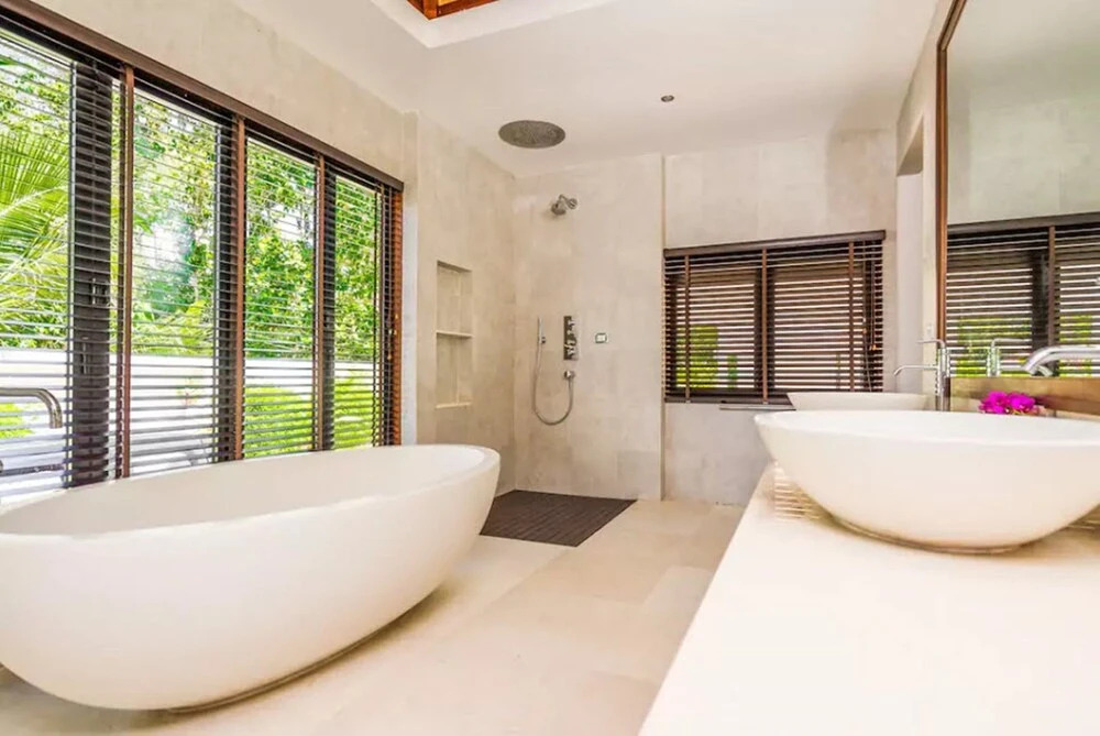 3 Bedroom Pure Luxury Lipa Noi