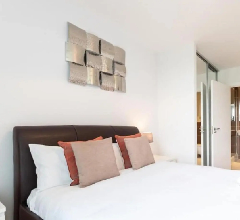 Impeccable 2-bed Apartment in Reading