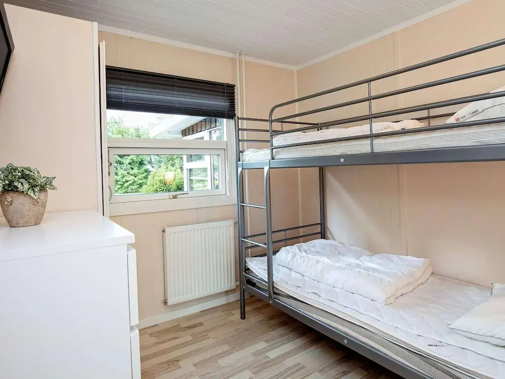 6 person holiday home in Væggerløse