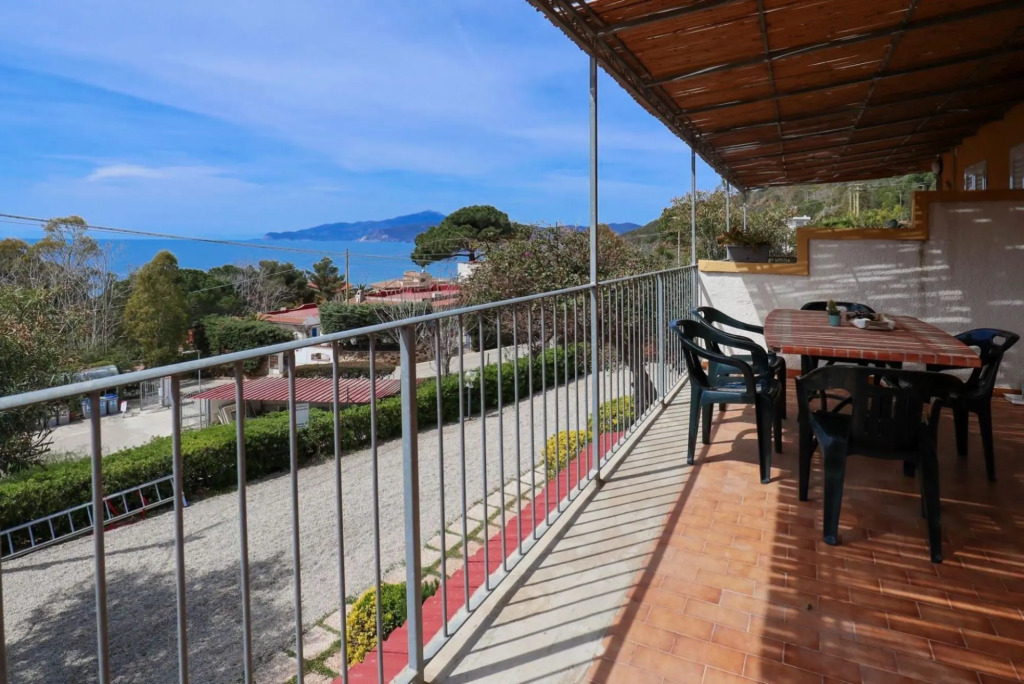 Villa Moira 2-rooms apartment a few steps away from Innamorata beach-Casa Zullo B4