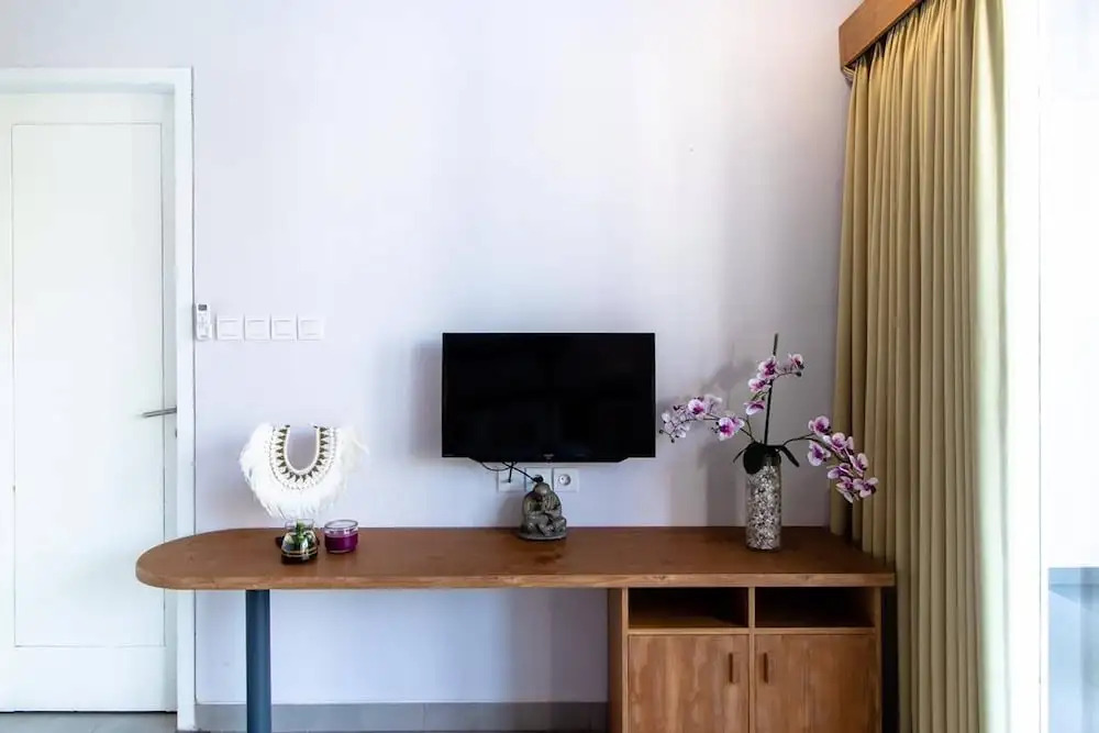 Three Bedroom Villa In Seminyak Wbreakfast