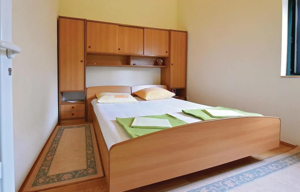 Awesome Home in Razanj With 5 Bedrooms and Outdoor Swimming Pool
