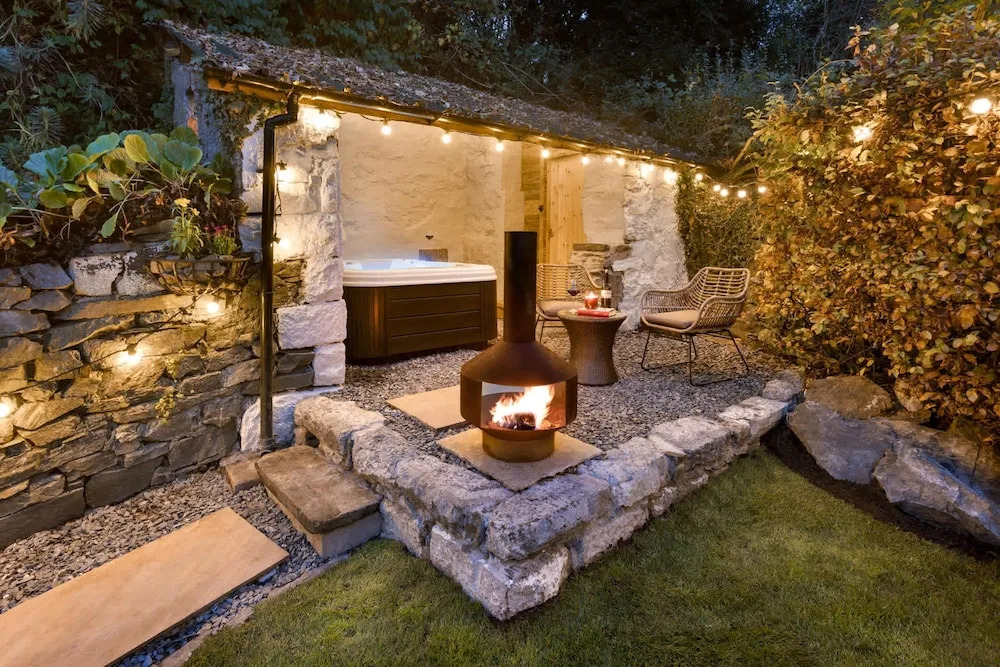Mead Cottage in Lindale