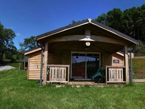 Camping Des Sources Chaudes