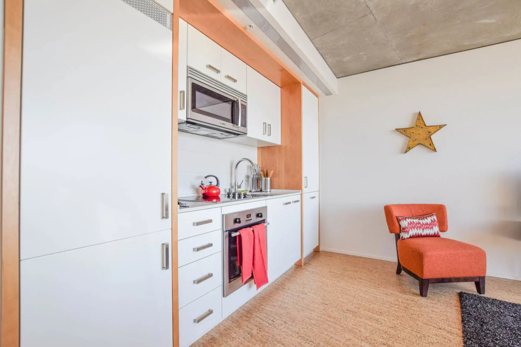 Space Needle Suites by Luxe Hubs