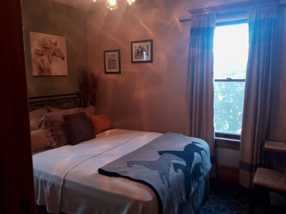 Hitching Horse Inn