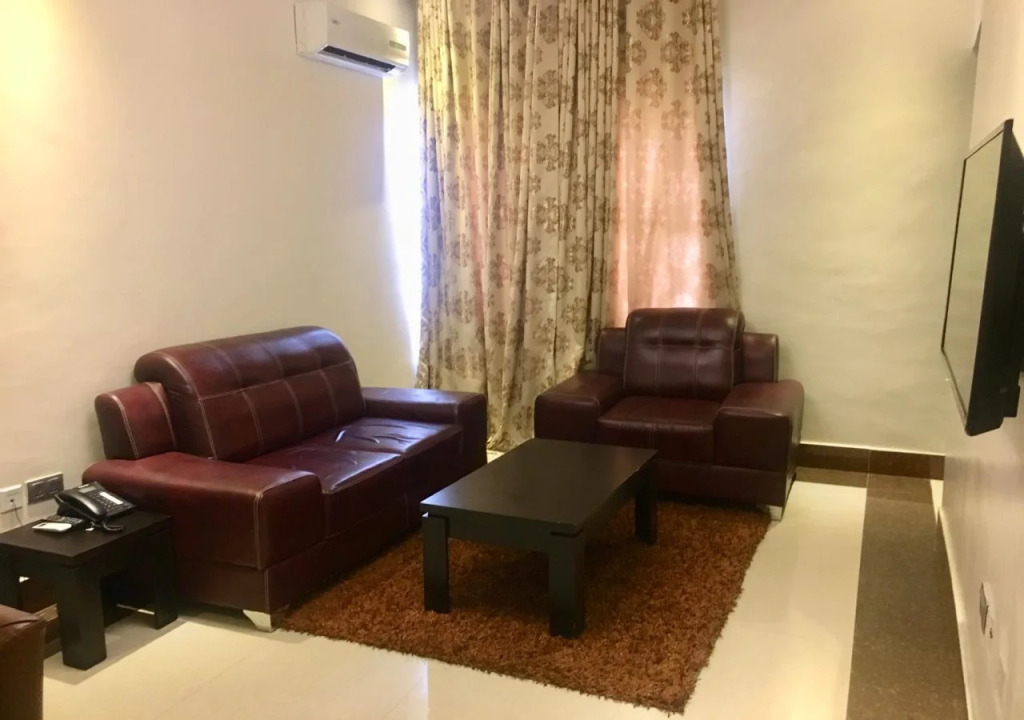 Grandbee Apartment and Residence