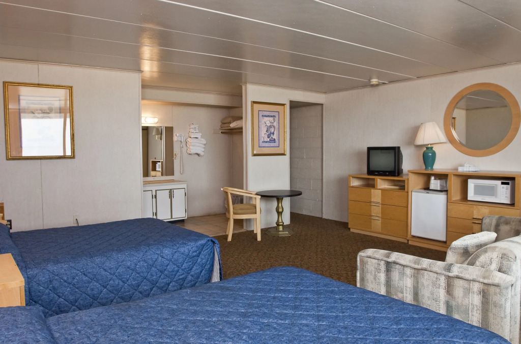 Rideau Oceanfront Motel
