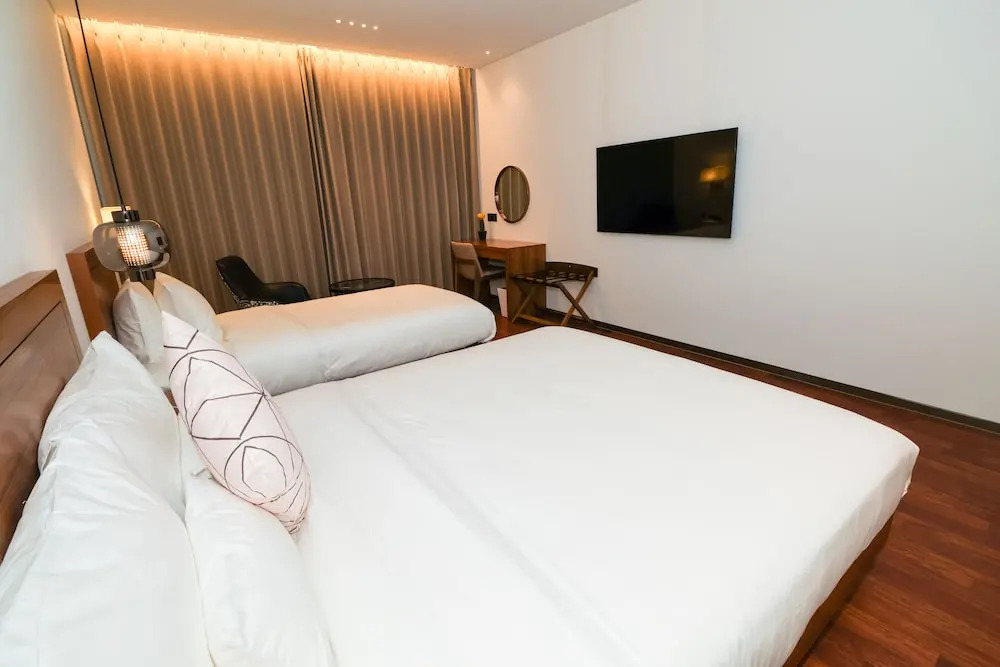 Luel Hotel