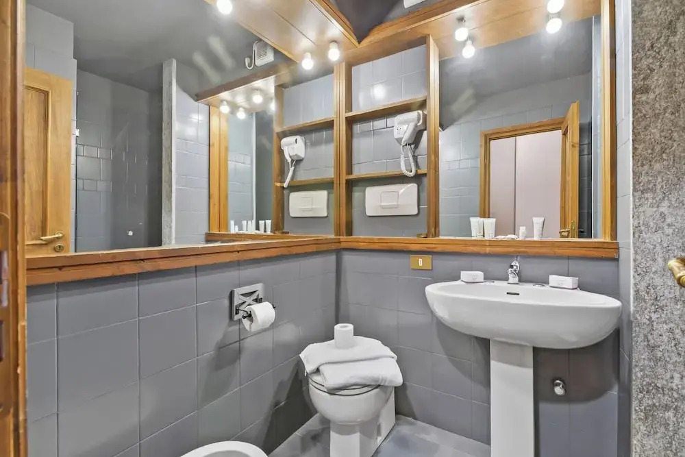 Sises Lodge - 27D Sestriere