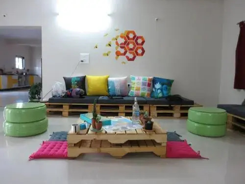 Beehive Hostel