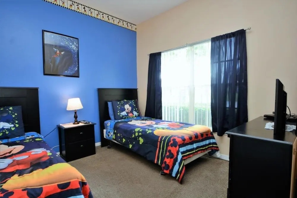 Cumbrian Lakes 4815 - Seven Bedroom Villa with Private Pool