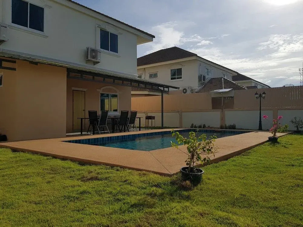 TY Holiday Resort