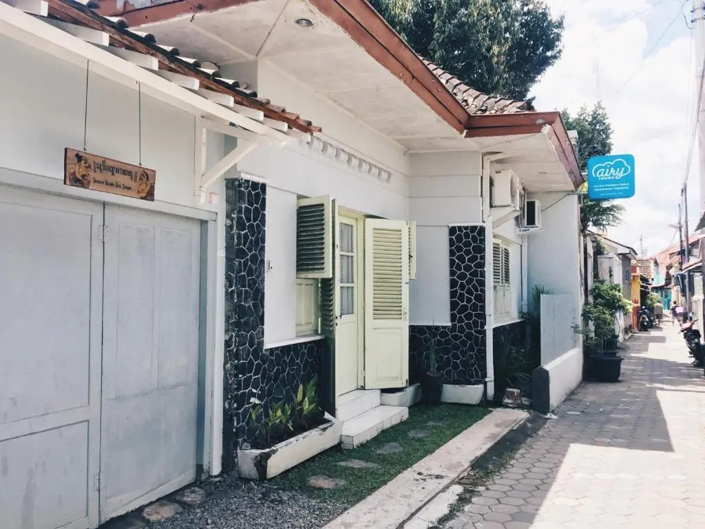 Ndalem Ngadiwinatan homestay