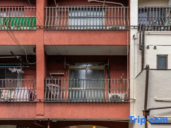 KANWA AT HOME - 5 minutes walk to Kitakagaya Station, 37 minutes to Kansai Airport