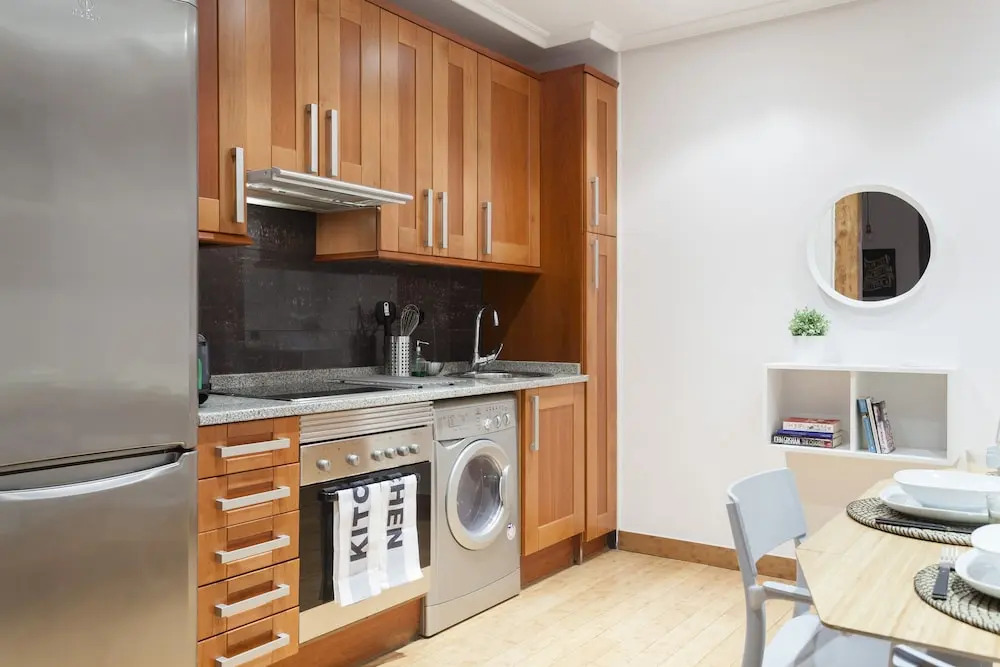Fuencarral Apartments by Flatsweethome