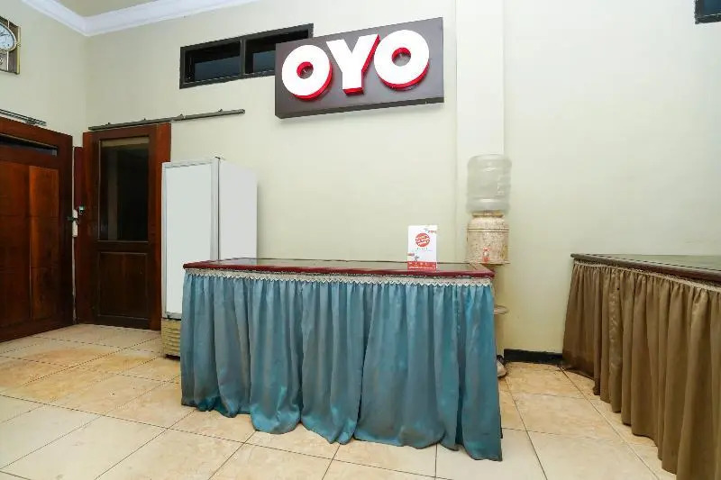 Hotel Madinah Syariah