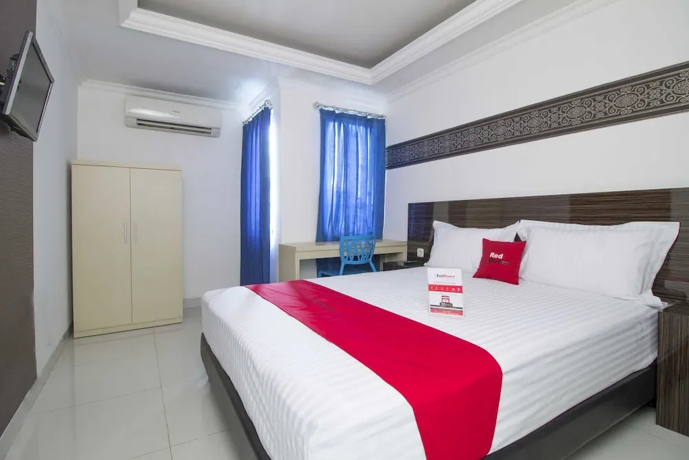 RedDoorz @ Anggrek Loka BSD