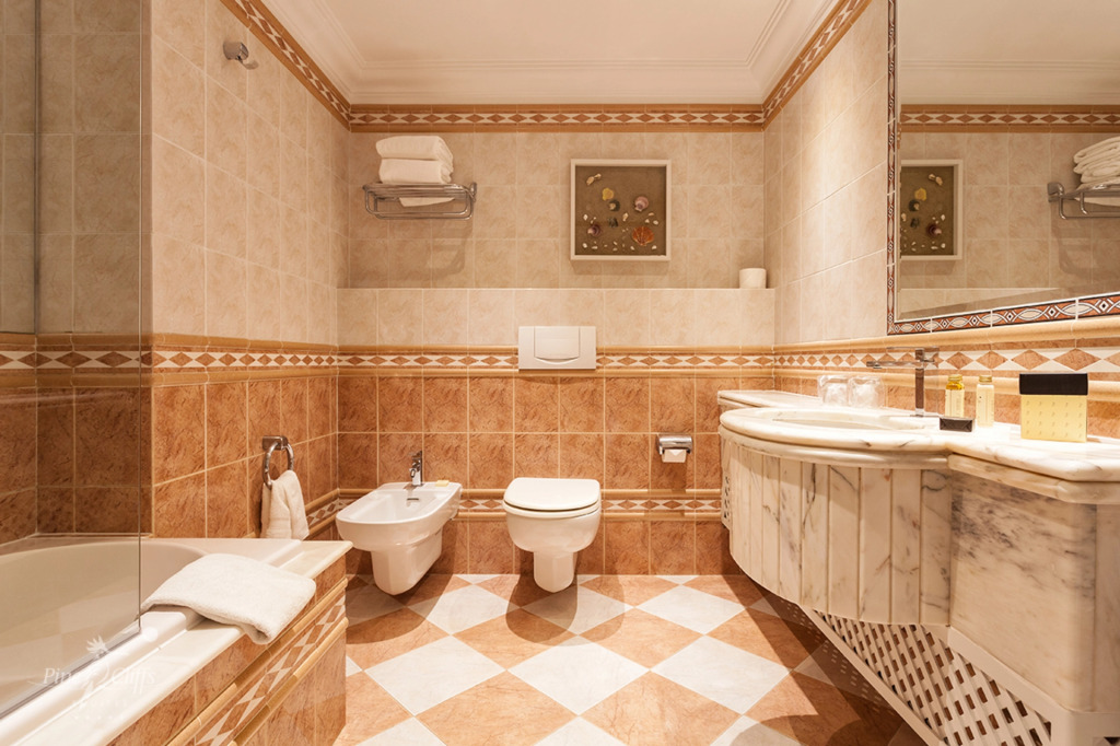 Pine Cliffs Suites